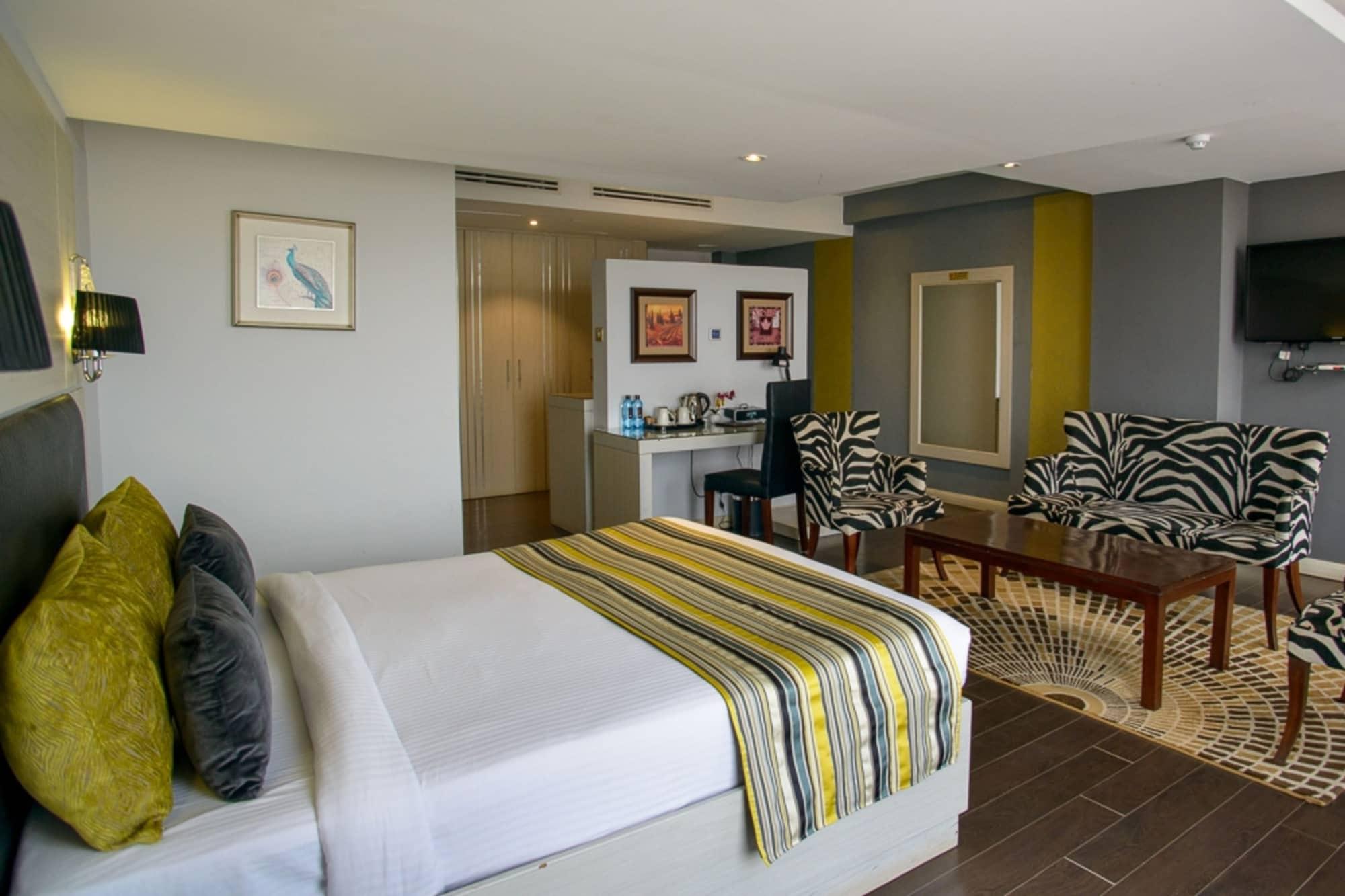 Cloud Hotel & Suites Nairobi Esterno foto